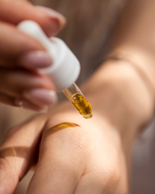 Dermatologist Explains - The impact of skin's microbiome on our health